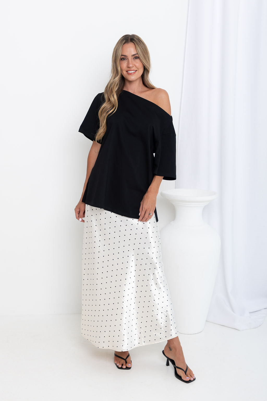 Arden Off-The-Shoulder Tee - Black