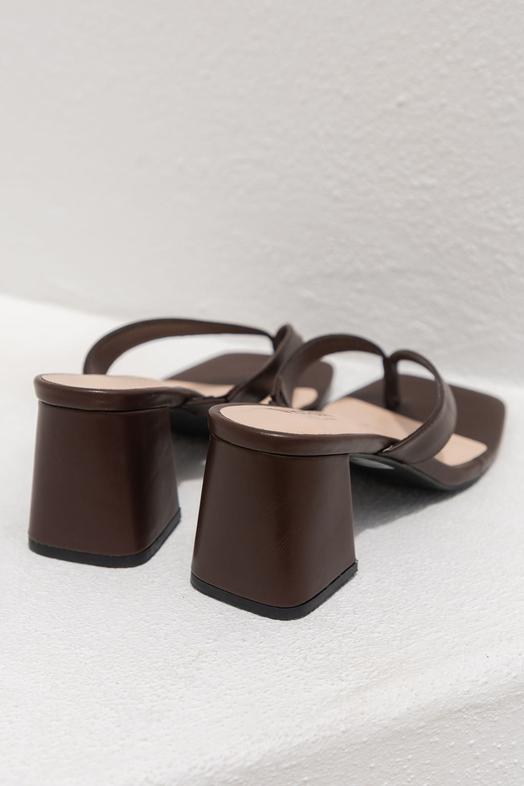 Stoked Block Heel Thongs - Chocolate Brown