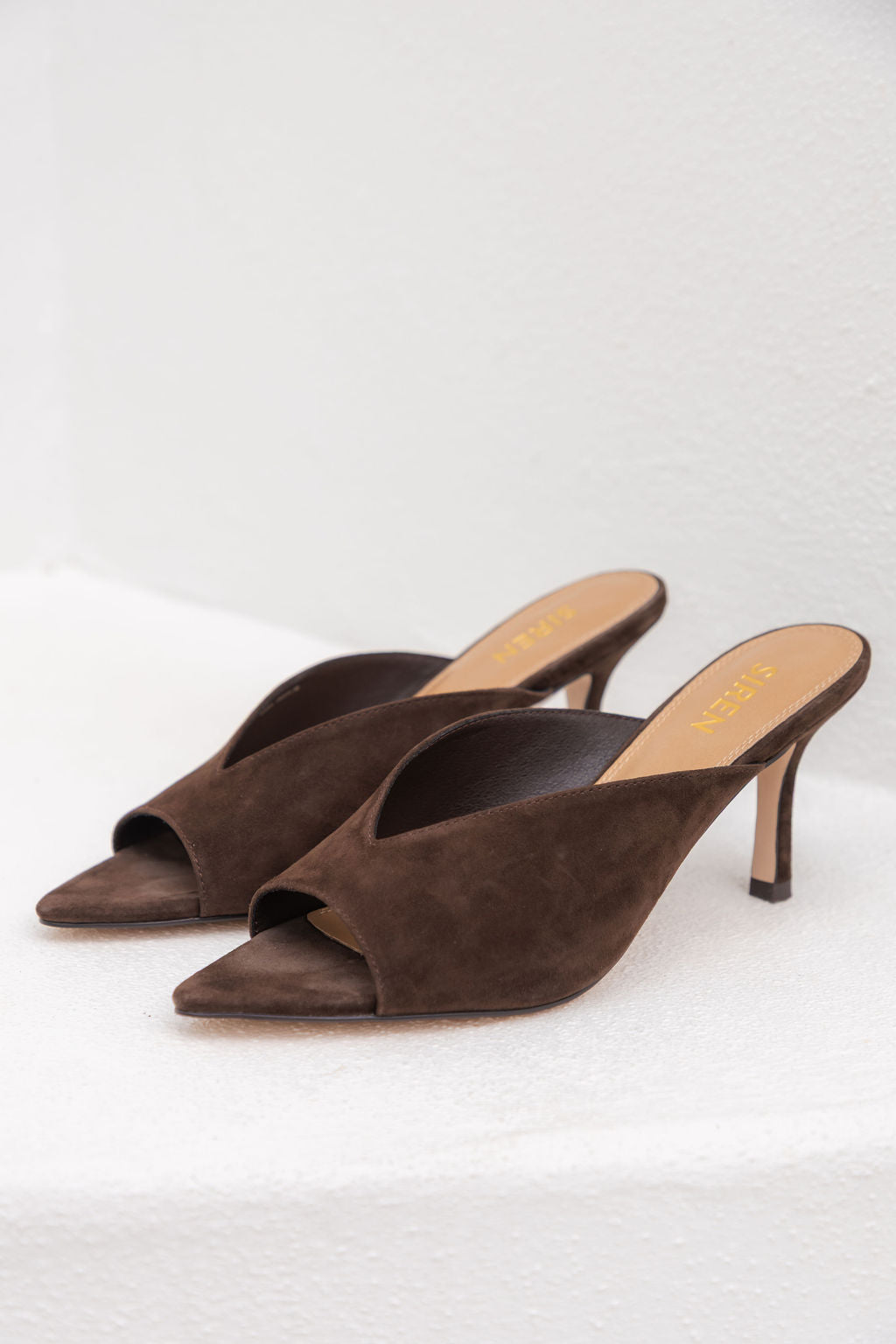 Mabel Pointed Toe Mules - Chocolate Brown Suede - Siren